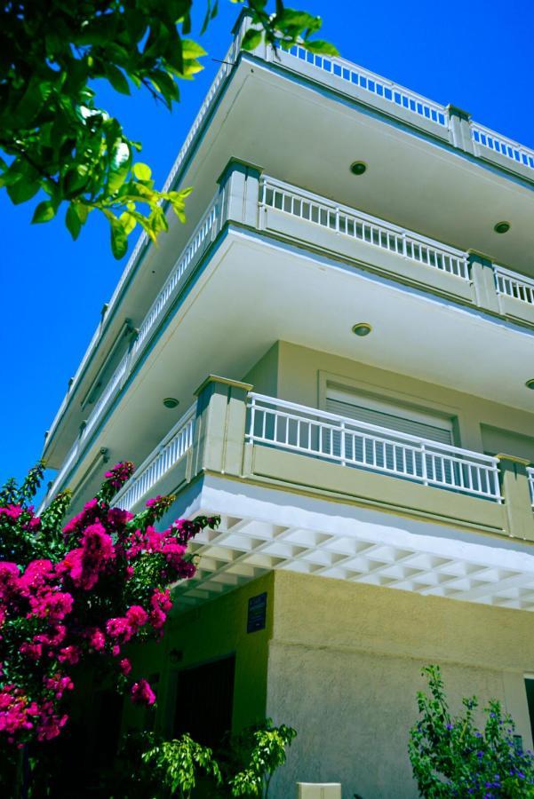 Tasos Seagull Apartments Chrissi Akti Chania Exterior foto