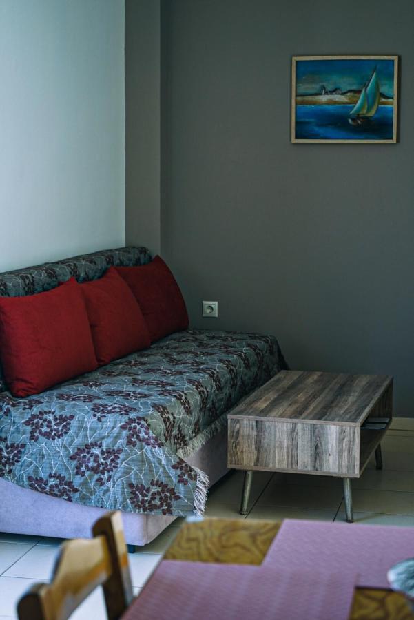 Tasos Seagull Apartments Chrissi Akti Chania Exterior foto