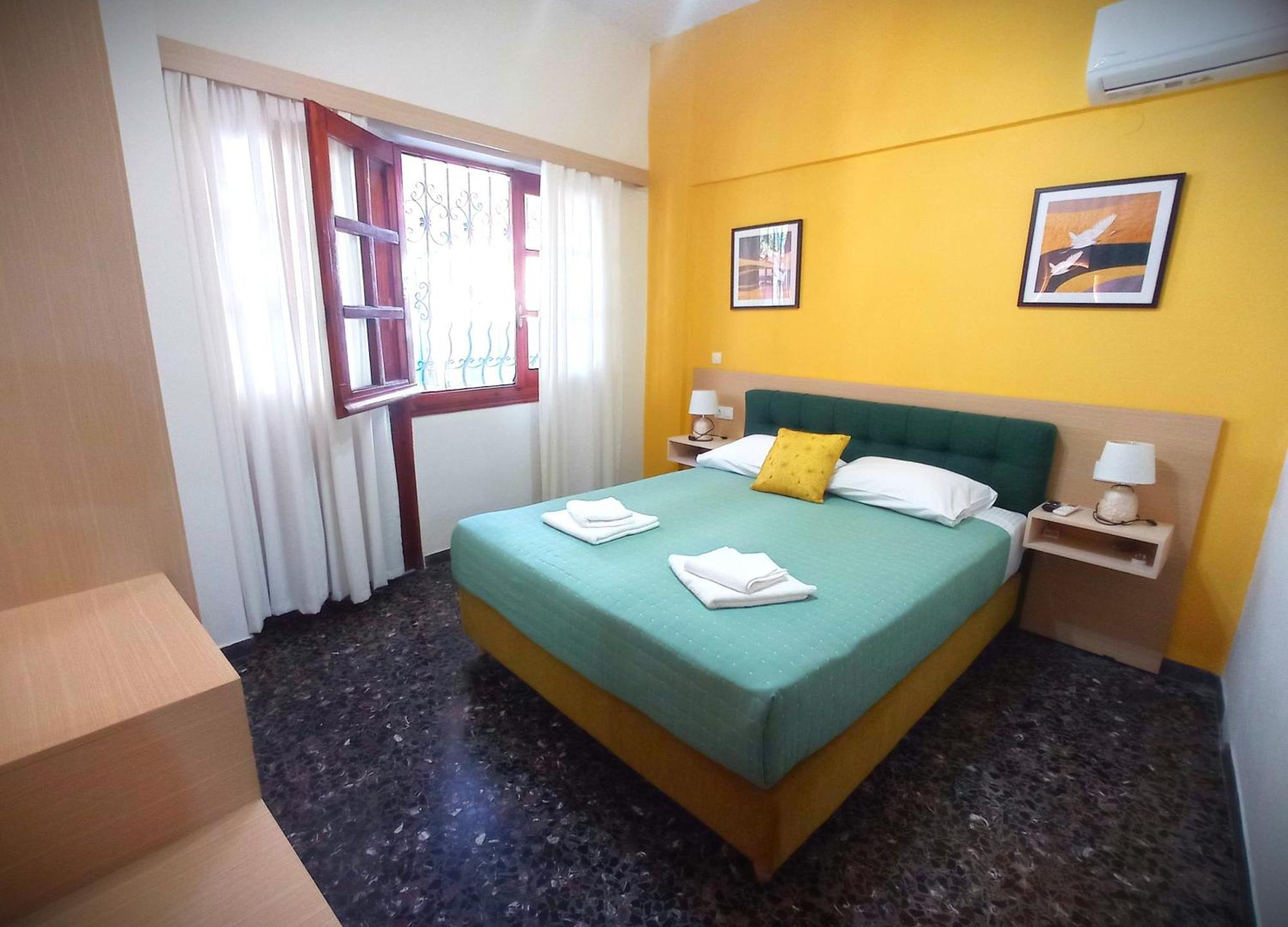 Tasos Seagull Apartments Chrissi Akti Chania Exterior foto